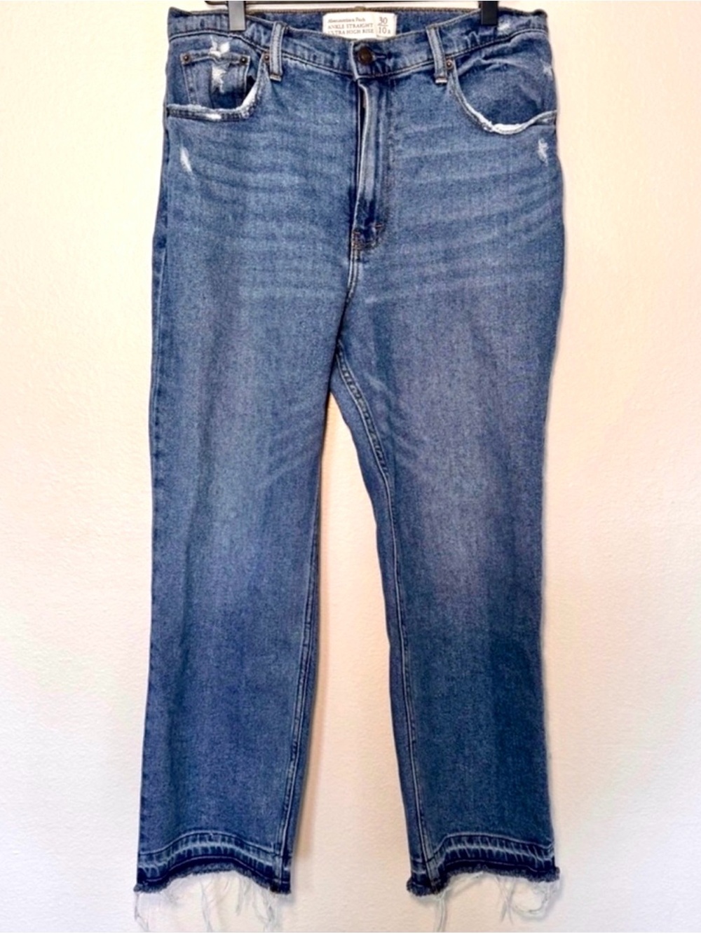 Abercrombie Ultra High Rise Straight Jeans 10R Raw Hem Distressed Ankle